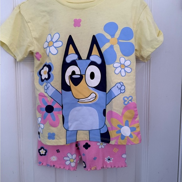 Bluey Pajamas Set - Picture 4 of 8
